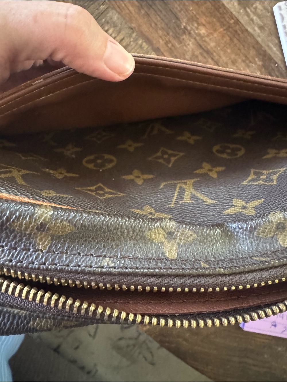 Louis Vuitton Monogram Canvas Trocadero 27 - Picture 9 of 10